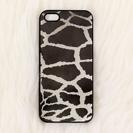 Coque Girafe en Miroir Noir Gravure Dorée pour iPhone 5 et 5S - Lito Lita Coque Girafe en Miroir Noir Gravure Dorée pour iPhone 5 et 5S - Lito Lita