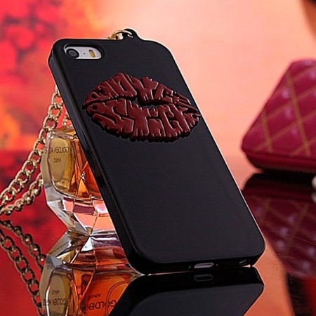Coque Lèvres en relief avec Chaine pour iPhone 5/5S Coque Lèvres en relief avec Chaine pour iPhone 5/5S