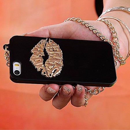 Coque Lèvres en relief avec Chaine pour iPhone 5/5S Coque Lèvres en relief avec Chaine pour iPhone 5/5S