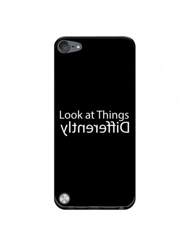 Coque Look at Different Things White pour iPod Touch 5/6 et 7 - Shop Gasoline