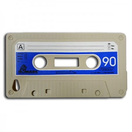 Coque K7 pour iPod Touch 4 Coque K7 pour iPod Touch 4